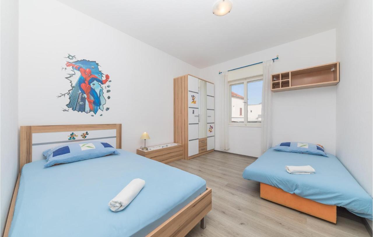 Nice Apartment In Kastel Stafilic With Sauna Kaštela Exteriör bild
